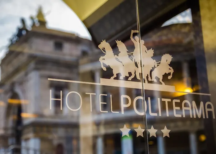 ホテル Politeama パレルモ