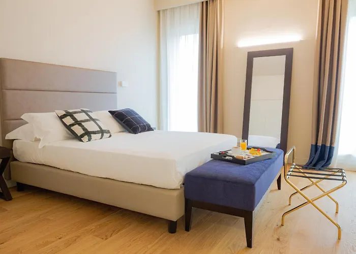 ホテル Politeama パレルモ