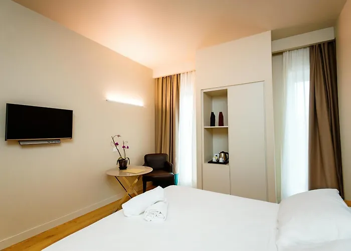 ホテル Politeama パレルモ