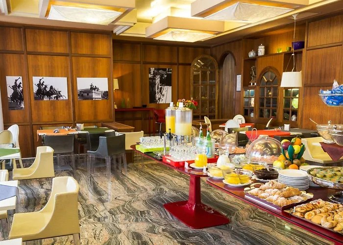 ホテル Politeama パレルモ