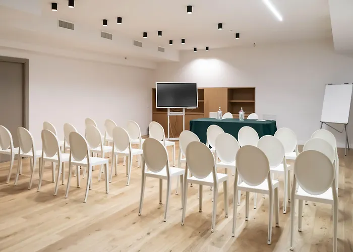 Politeama ホテル 4*