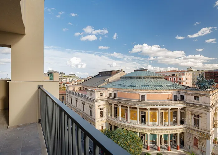 ホテル Politeama 4*