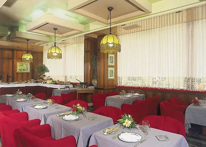 Politeama ホテル 4*