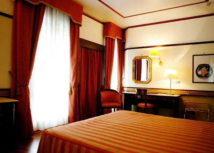 Politeama ホテル パレルモ